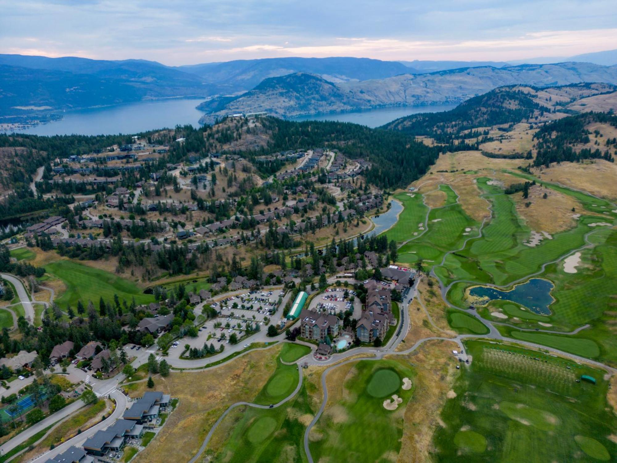 Predator Ridge Resort Вернон Экстерьер фото