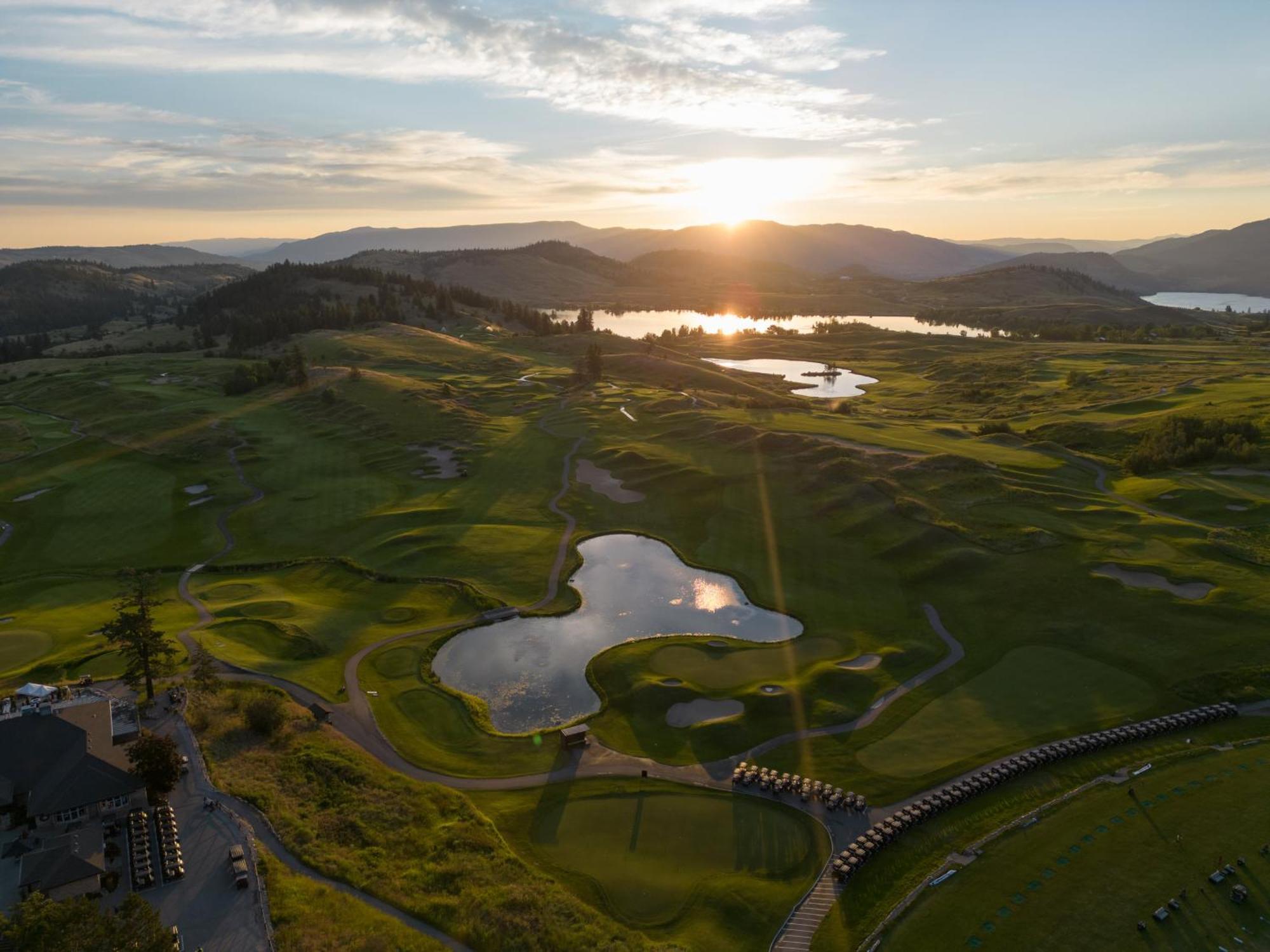 Predator Ridge Resort Вернон Экстерьер фото